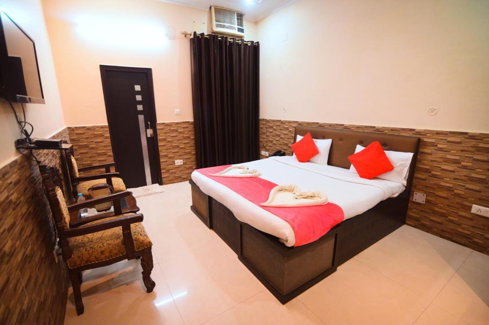 Taraji Resort Ayodhya Exteriör bild